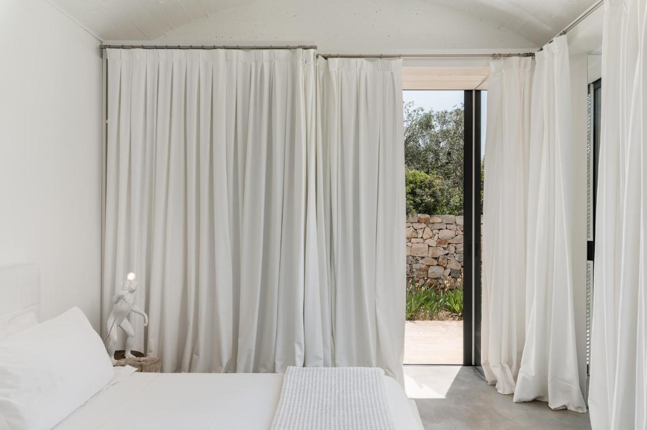 Bed and Breakfast Calcebianca Остуни Экстерьер фото